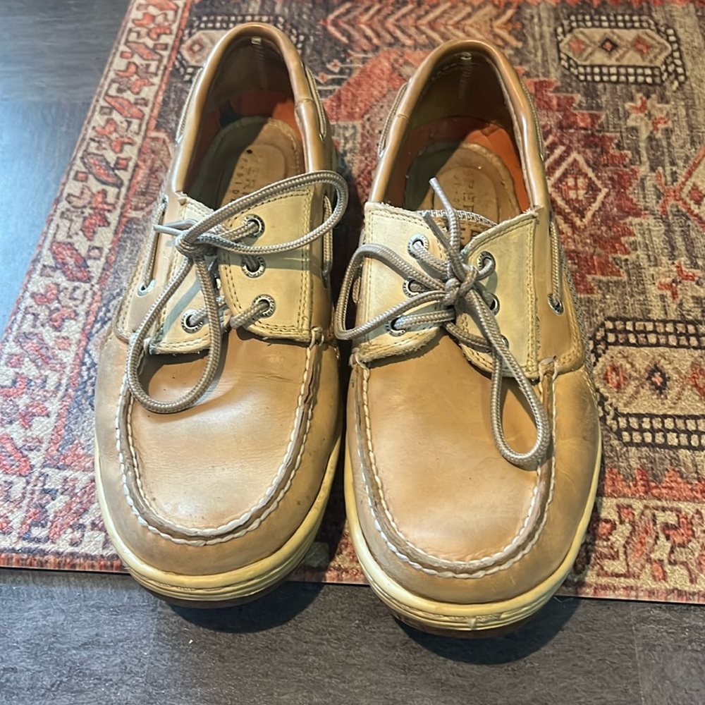 Men’s boat shoes
